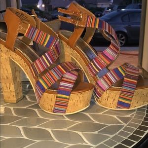 CHINESE LAUNDRY WEDGE HEELS